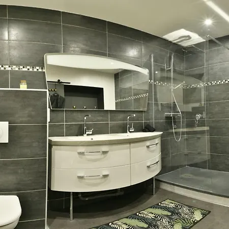 Le Loft, Moonlove, Jacuzzi Et Sauna Privatifs Sur Terrasse, 120m2 *